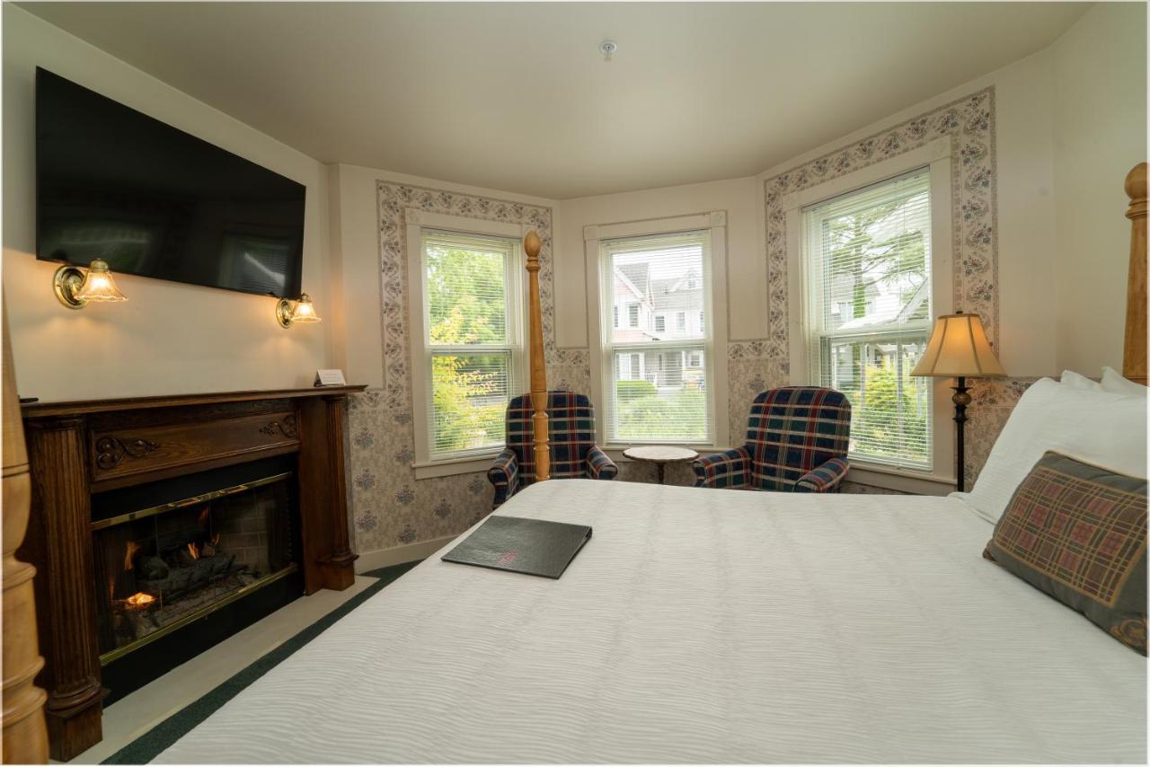 Yelton Manor Bed And Breakfast South Haven Habitación foto